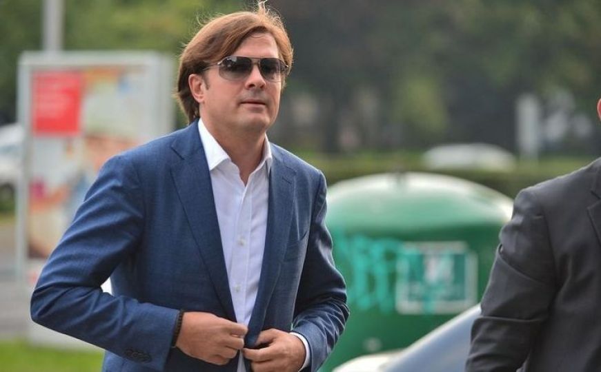 Oglasio se Milan Popović nakon što je Severini oduzeto starateljstvo nad sinom