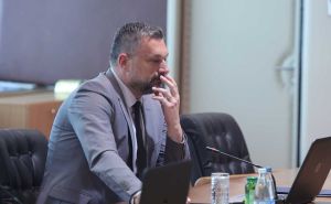 SDA optužila Konakovića: "Vrši pritisak na medije, Trojka želi kontrolu nad Javnim RTV servisom"