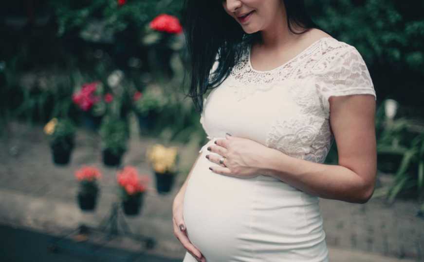 Lažirala 12 rizičnih trudnoća i pet poroda: Na kraju uhvaćena, a ovo je njena priča