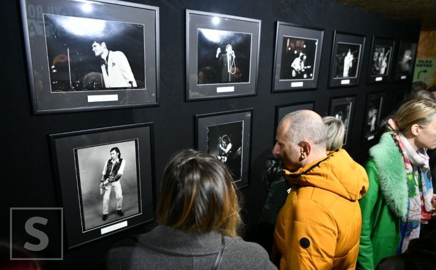 Otvorena izložba: Milomir Kovačević Strašni predstavio fotografije muzičkih ikona 80-ih