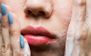 Do blistave kože uz par koraka: Evo šta je bitno kod čišćenja lica