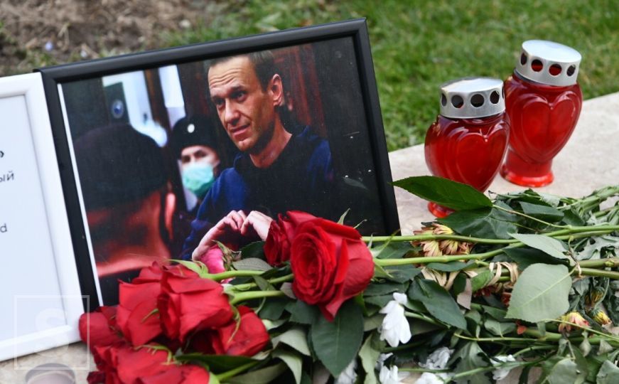 Odata počast Alekseju Navaljnom u Sarajevu: 'Ubijen u ruskom zatvoru'