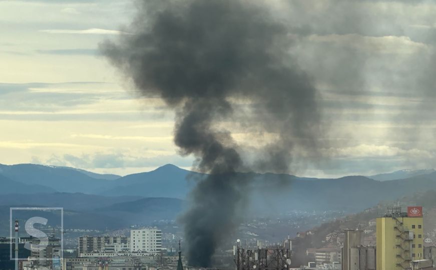 Novi detalji požara u Sarajevu: Gori napušteni objekat u blizini škole