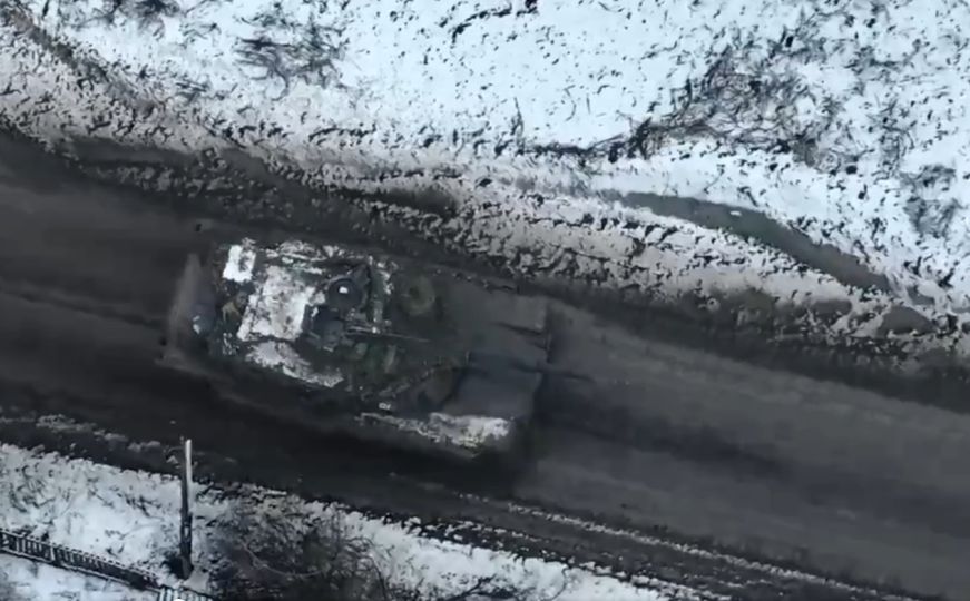 Ukrajinci prvi put objavili snimku američkog tenka u akciji: Pogledajte kako pogađaju ruske položaje