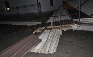 Haos zbog nevremena: Bh. grad ostao bez struje, vjetar odnio dio krova s bolnice