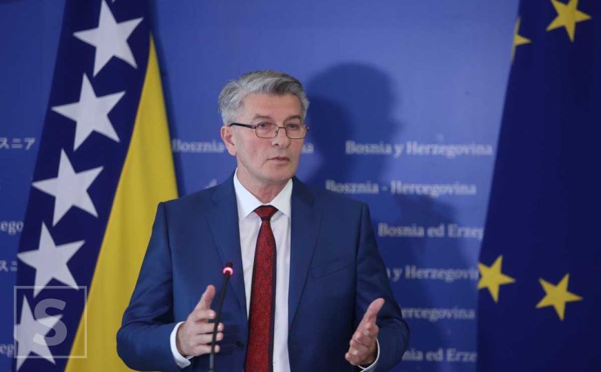 Šemsudin Mehmedović: I državni novac i pozicije se "dijele" na štetu Bošnjaka i Ostalih