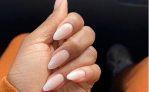 Francuska manikura učinit će da vaši nokti izgledaju skupocjeno, sjajno i elegantno