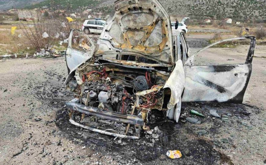 Požar kod Mostara: Izgorjelo jedno vozilo, objavljen i snimak