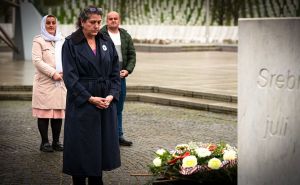 Erin McKee posjetila Memorijalni centar Srebrenica: Odala počast žrtvama genocida