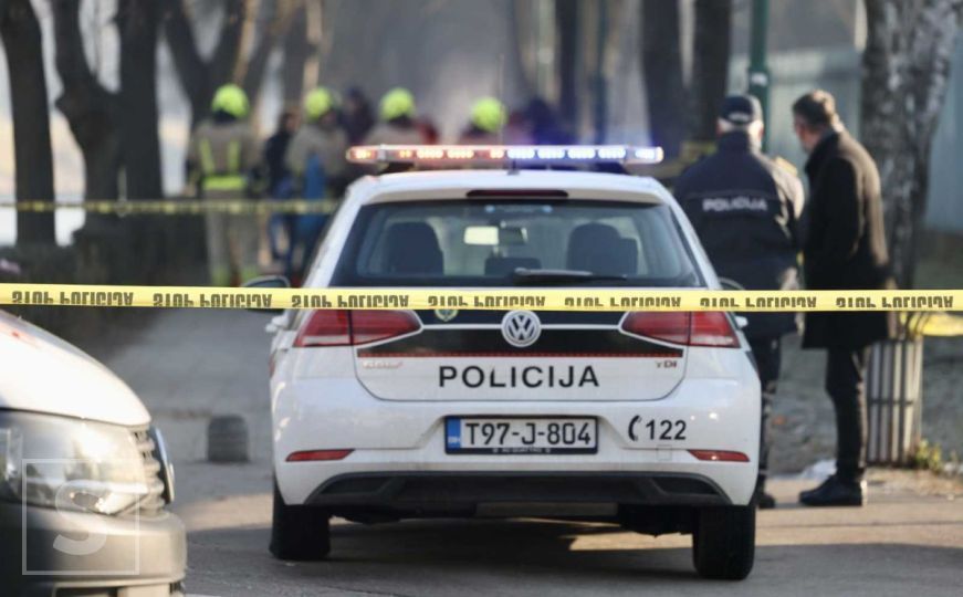 Od Sarajlije oduzet Ford Focus zbog neplaćenih 7.500 KM kazni