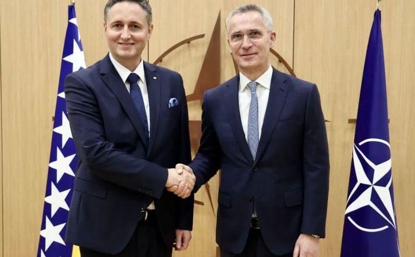 Bećirović čestitao premijeru Švedske povodom prijema te zemlje u NATO