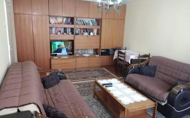 Kirija od skromnih 500 eura za stan u Beogradu: 'Namještaj je iz doba Tita! Je li ovo neka šala?'