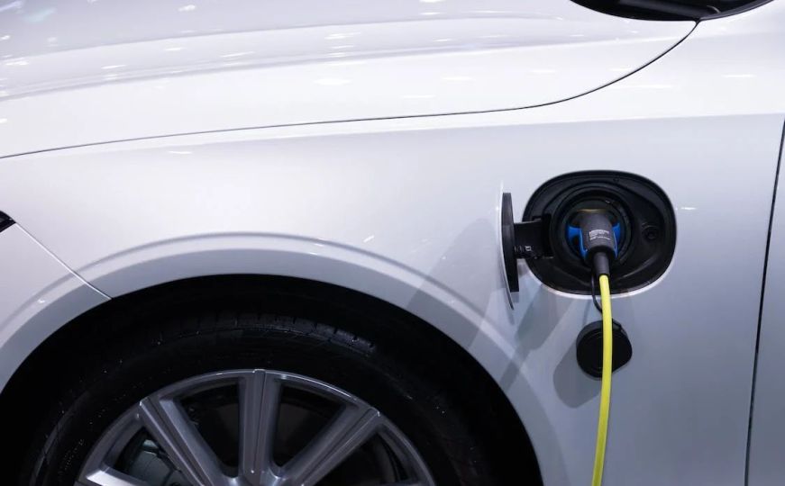 Zanimljive činjenice o baterijama električnih automobila: Koliko traju, koliko su sigurne...?