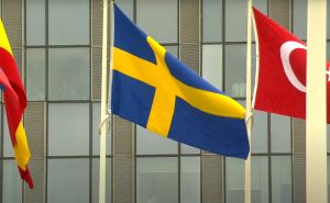Historijski trenutak: Zastava Švedske podignuta je u sjedištu NATO-a