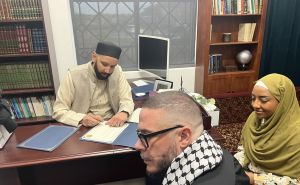 Lijepa vijest: Američki pisac Jeffery Shaun King objavio da je zajedno sa suprugom prešao na islam