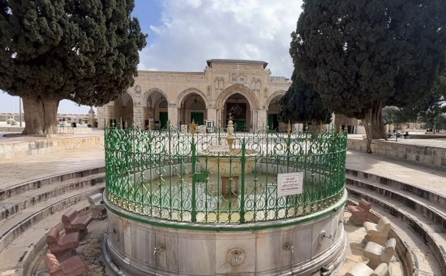 Stotine jevrejskih doseljenika ponovo upale u džamiju Al-Aksa