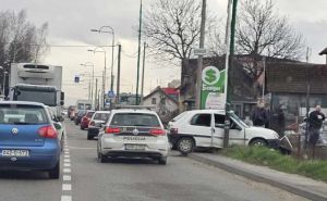Dvije saobraćajne nesreće u Sarajevu, više osoba povrijeđeno