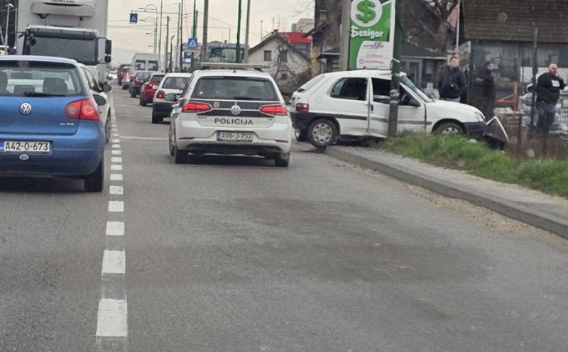Detalji nesreće kod Sarajeva: Četiri osobe povrijeđene, poznat stepen povreda