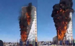 Nadrealni prizori u Rusiji: Vatra 'progutala' neboder za 20 sekundi