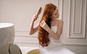 Tri savjeta za dugotrajnu boju kose: Kako održati nijansu sjajnom i postojanom nakon bojenja?