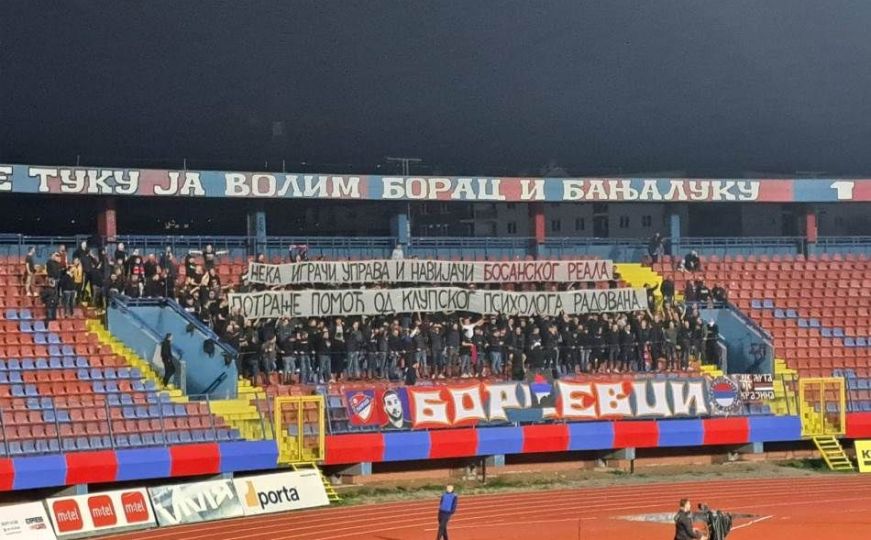 Skandalozna poruka navijača Borca upućena FK Sarajevo: Spominju ratnog zločinca - 'potražite pomoć'