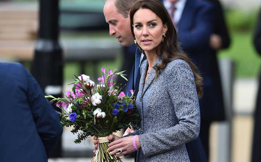 Konačno viđena Kate Middleton nakon operacije? Fotografija i video izazvali raspravu - pogledajte