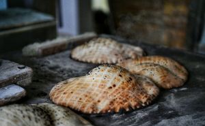 Ramazanska peciva u regiji: Od somuna, preko lepine, do ćahije