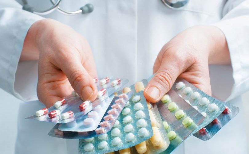Upozoravaju stručnjaci: Ova tableta može izazvati ozbiljne interakcije s određenim lijekovima