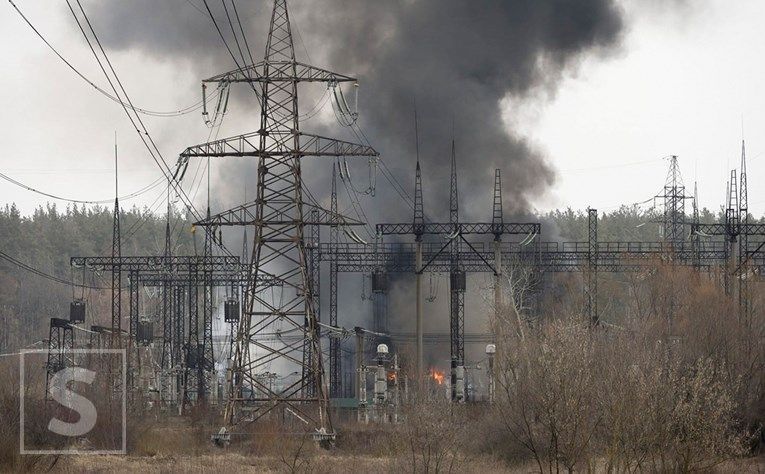 Rusi napali ukrajinska elektroenergetska postrojenja, Zelenski traži pomoć