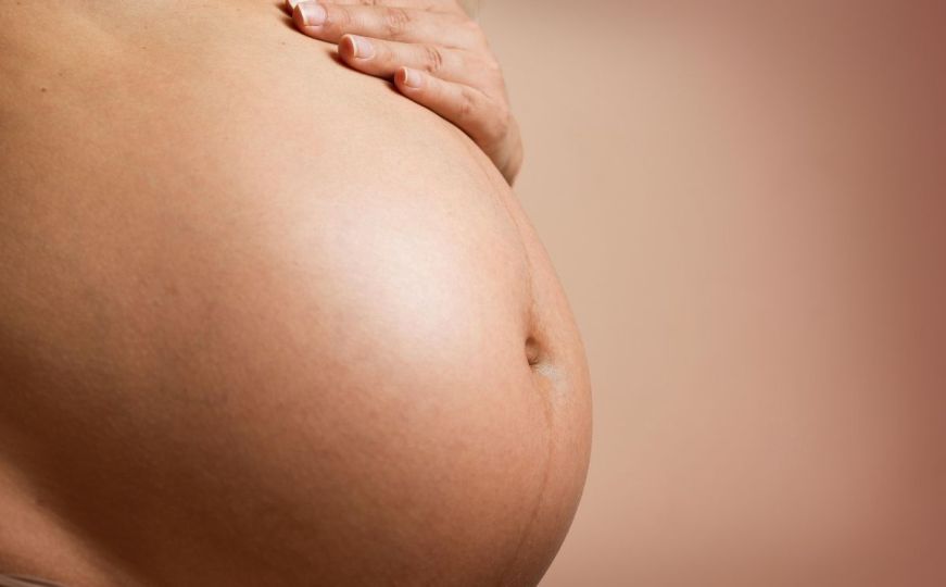 Nevjerovatna priča: Rodila troje djece u 10 mjeseci, a nisu trojke