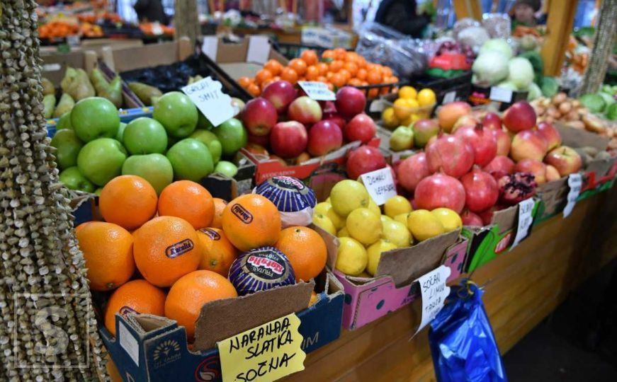 Naučnici riješili dilemu: Da li je zdravo jesti voće iz konzerve?