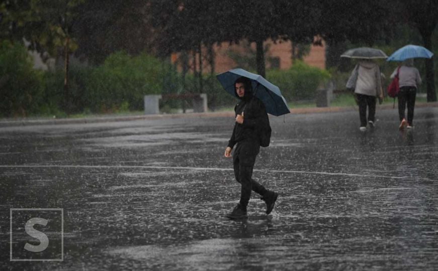 BHMeteo najavljuje: Olujni udari vjetra, grmljavinsko nevrijeme i nagla promjena vremena