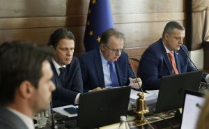 Počela sjednica Vlade FBiH: Hoće li Ismet Gavrankapetanović biti imenovan za direktora KCUS-a?