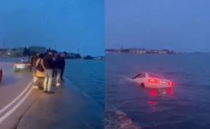 Sezona u Hrvatskoj počela: 'Okupao' Mercedes u moru i šokirao sve - 'stavi ga u rižu i vozi'