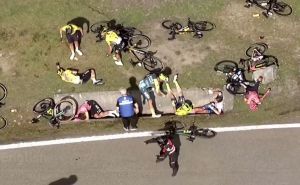 Strašan pad biciklista na utrci u Baskiji, šestorica završila u bolnici