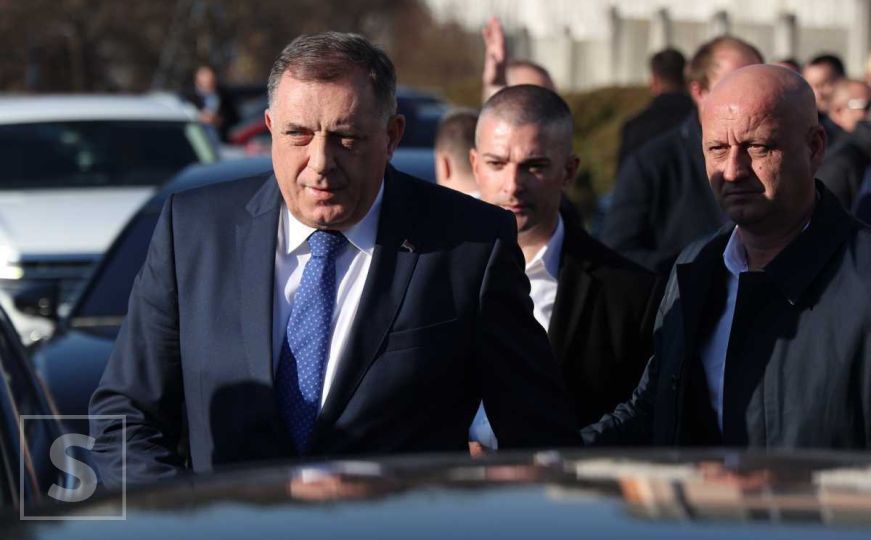 Hadrović: 'Dodik se zaigrao misleći da ga američke sankcije neće stići'