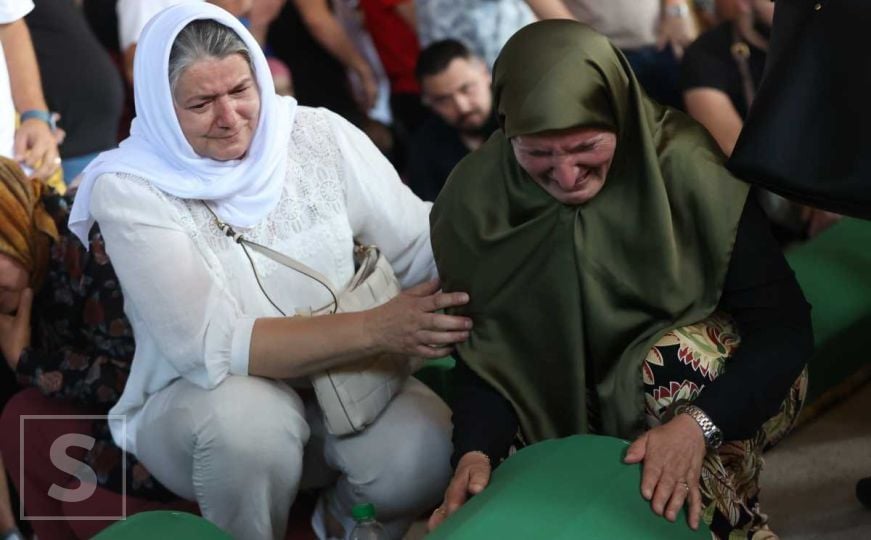 U Srbiji ponovo drame zbog rezolucije o Srebrenici: "Djeca uče o nama da smo mi genocidni narod"