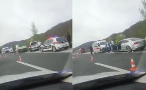 Saobraćajna nesreća kod Sarajeva: Učestvovala četiri vozila, povrijeđene dvije osobe