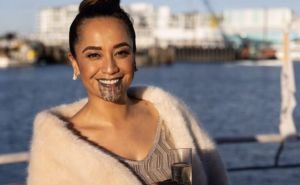TV voditeljica sa tradicionalnom tetovažom Maori uzvratila okrutnim komentarima