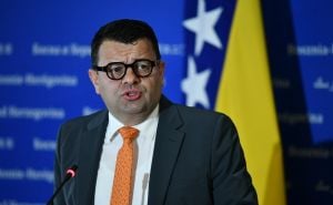 Ministar Hurtić osudio brutalni napad u Stocu: "Pozivam nadležne da najoštrije sankcionišu napadače"