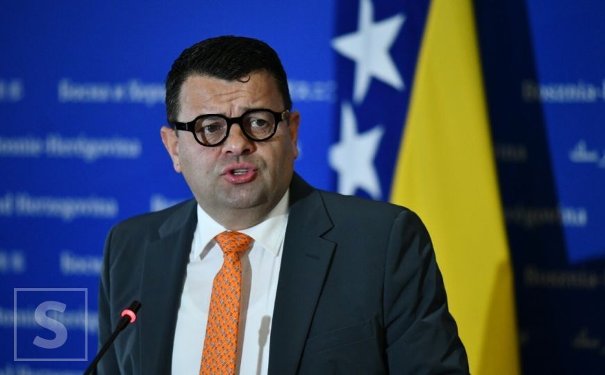 Ministar Hurtić osudio brutalni napad u Stocu: "Pozivam nadležne da najoštrije sankcionišu napadače"