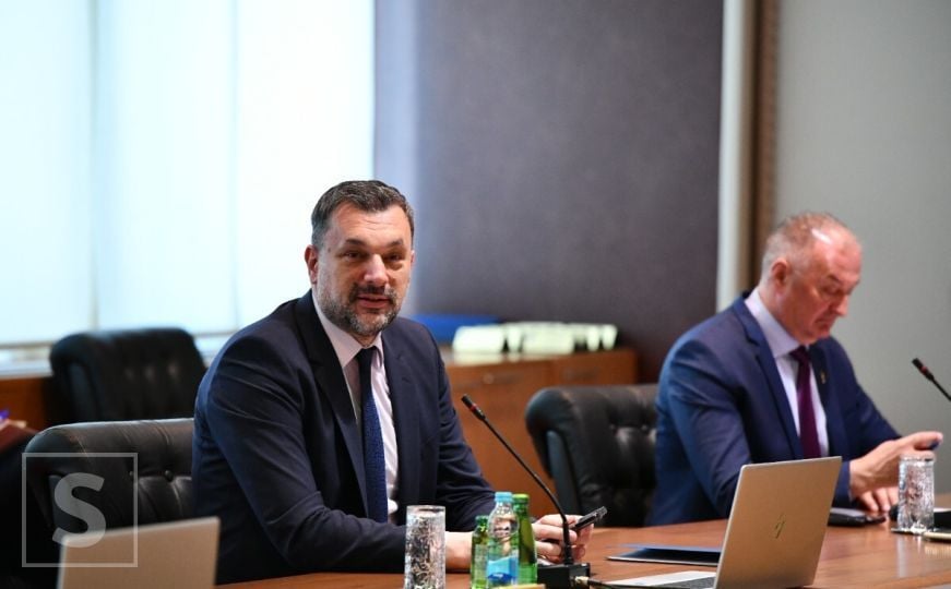 Konaković pozvao SDA i SBiH da pošalju delegacije na sastanak Bošnjaka ako lideri ne žele doći