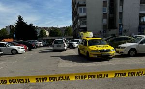 Drama u Sarajevu: Muškarac divljao, razbijao i lupao parkirana vozila