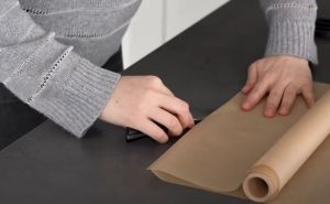 Iskoristite papir za pečenje na još jedan pametan način: Zlatno rješenje za prljavu i masnu kuhinju
