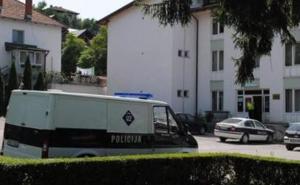 Nasilje u BiH: Otac tukao kćerku (22) na benzinskoj pumpi