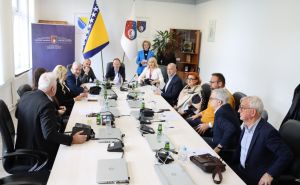 Ministar Bošnjak sa općinama potpisao sporazum vrijedan više od 7 miliona KM