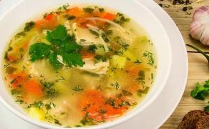 Klasik koji uvijek oduševljava: Ova pileća supa bit će prava okrepa za početak sedmice