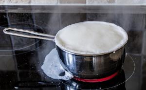 Izbjegnite nered tokom kuhanja: Stavite ovaj predmet na šerpu da vam voda ne iskipi