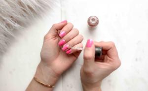 Kako produžiti trajanje lakiranja noktiju: Stručnjaci otkrivaju sedam ključnih savjeta