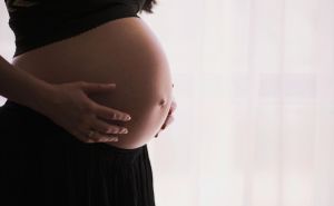 Dani, sedmice, mjeseci: Kako se trudnički stomak smanjuje nakon poroda?